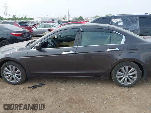 2011 Honda Accord EX-L z VIN 1HGCP3F89BA021080, wystawiony jako IAAI lot #42430059 z przebiegiem 130 265 mil mil oraz . Historia ofert i sprzedaży dostępna na DreamBid. Obrazek 15.