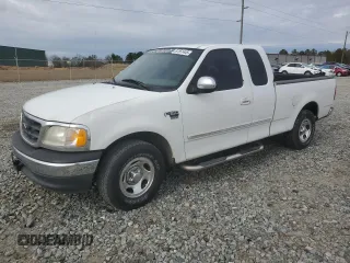 2000 Ford F-150 XL with VIN 1FTRX17L7YNB42840, listed as a Copart auction lot 87551445 with 0 mi miles and Clean Title. Bid and sale history available at carsss.com. Image 1.