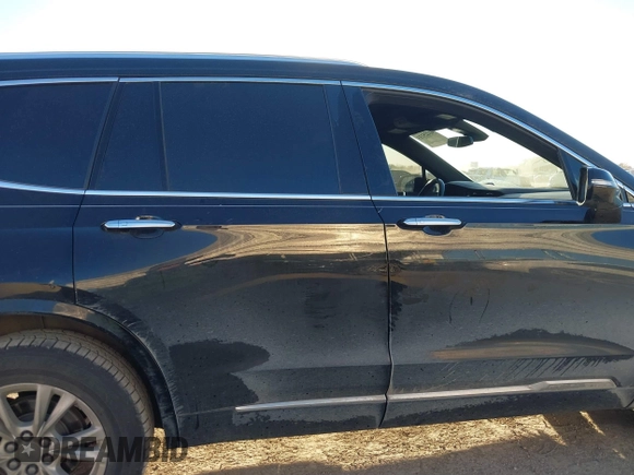 2021 Cadillac XT6 Luxury with VIN 1GYKPAR4XMZ163329, listed as a IAAI auction lot 41225133 with 132,175 mi miles. Bid and sale history available at carsss.com. Image 14.