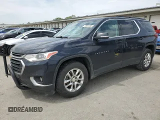 2020 Chevrolet Traverse LT Cloth z VIN 1GNERGKW6LJ100776, wystawiony jako Copart lot #53892365 z przebiegiem 236 517 mil mil oraz Szkoda całkowita • Salvage title. Historia ofert i sprzedaży dostępna na DreamBid. Obrazek 1.