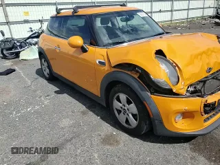 2016 MINI Hardtop with VIN WMWXP5C57G3B14701, listed as a Copart auction lot 58351545 with 111,647 mi miles and Salvage title. Bid and sale history available at DreamBid. Image 13.