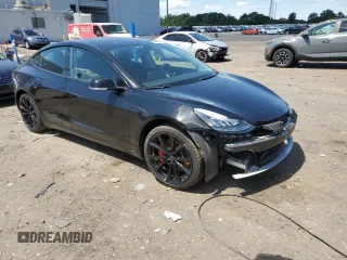 2020 Tesla Model 3 Performance z VIN 5YJ3E1EC8LF646755, wystawiony jako Copart lot #57224755 z przebiegiem 38 556 mil mil oraz Szkoda całkowita • Salvage title. Historia ofert i sprzedaży dostępna na DreamBid. Obrazek 4.
