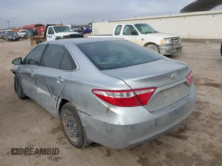 2017 Toyota Camry XLE with VIN 4T1BF1FK3HU688372, listed as a IAAI auction lot 41607367 with 105,224 mi miles and . Bid and sale history available at carsss.com. Image 3.