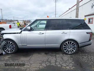 2015 Land Rover Range Rover HSE z VIN SALGS2VF6FA204430, wystawiony jako IAAI lot #41912280 z przebiegiem 82 812 mil mil oraz . Historia ofert i sprzedaży dostępna na DreamBid. Obrazek 14.