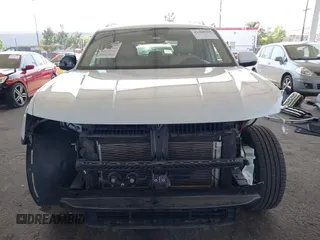 2018 Volkswagen Atlas SE with VIN 1V2CR2CAXJC594811, listed as a IAAI auction lot 42408595 with 65,247 mi miles and . Bid and sale history available at DreamBid. Image 13.
