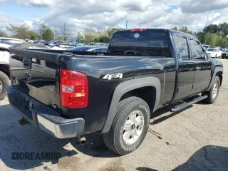 2007 Chevrolet Silverado 1500 Work Truck with VIN 2GCEK19C171650506, listed as a Copart auction lot 73411544 with 221,460 mi miles and Salvage Title. Bid and sale history available at carsss.com. Image 3.