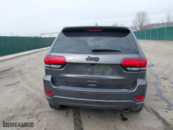 2018 Jeep Grand Cherokee Laredo E with VIN 1C4RJFAG4JC464783, listed as a IAAI auction lot 41664453 with 106,466 mi miles. Bid and sale history available at carsss.com. Image 16.