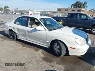 2002 Hyundai Sonata with VIN KMHWF25S92A571901, listed as a IAAI auction lot 41404038 with 133,316 mi miles. Bid and sale history available at carsss.com. Image 1.