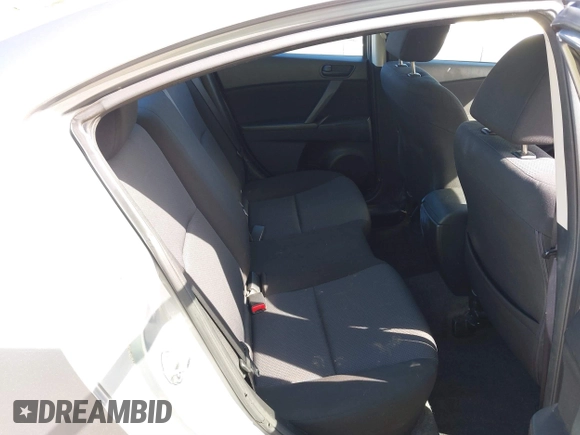 2011 Mazda Mazda3 i Sport with VIN JM1BL1UG4B1480828, listed as a IAAI auction lot 41868170 with 136,876 mi miles. Bid and sale history available at carsss.com. Image 8.
