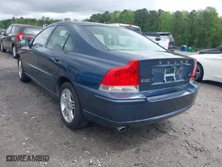 2009 Volvo S60 2.5T with VIN YV1RS592492741041, listed as a IAAI auction lot 41983967 with 149,217 mi miles. Bid and sale history available at carsss.com. Image 3.