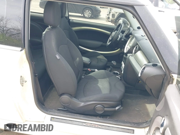 2008 MINI Hardtop S with VIN WMWMF73578TV33406, listed as a IAAI auction lot 42081596 with 120,183 mi miles and . Bid and sale history available at DreamBid. Image 5.