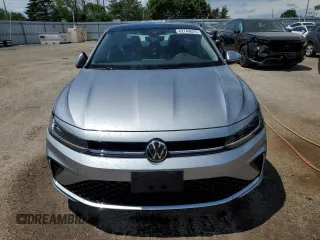 2025 Volkswagen Jetta SEL с VIN 3VWGX7BU8SM069177, выставлен на аукционе Copart как лот 62749625 с пробегом 5 587 миль миль и Списание • Salvage title. История ставок и продаж доступна на DreamBid. Изображение 5.