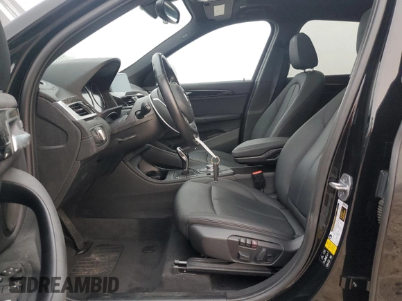 2021 BMW X1 xDrive28i with VIN WBXJG9C07M5T06155, listed as a Copart auction lot 84222754 with 18,466 mi miles and Salvage Title. Bid and sale history available at carsss.com. Image 7.