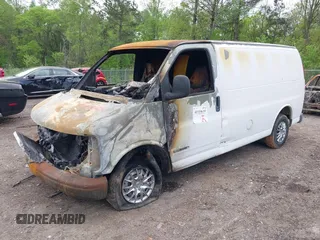 2000 GMC Savana z VIN 1GTEG15W1Y1142853, wystawiony jako IAAI lot #41930619 z przebiegiem Nie podano mil oraz . Historia ofert i sprzedaży dostępna na DreamBid. Obrazek 2.