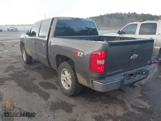 2008 Chevrolet Silverado 1500 LT w/1LT with VIN 2GCEK13J181332863, listed as a IAAI auction lot 41178201 with 181,726 mi miles. Bid and sale history available at carsss.com. Image 3.
