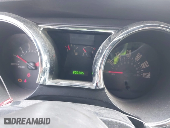 2006 Ford Mustang Standard with VIN 1ZVFT84N865179869, listed as a IAAI auction lot 42739510 with 200,205 mi miles and . Bid and sale history available at DreamBid. Image 7.