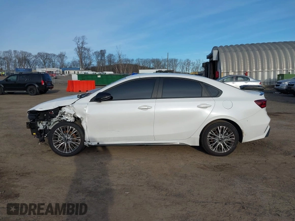 2024 Kia Forte GT-Line with VIN 3KPF54ADXRE744651, listed as a IAAI auction lot 41564662 with 9,563 mi miles. Bid and sale history available at carsss.com. Image 15.