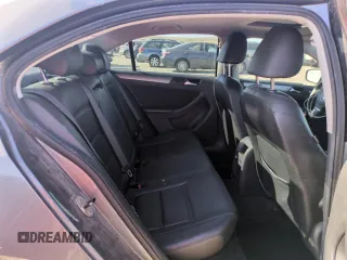 2013 Volkswagen Jetta TDI w/Premium с VIN 3VWLL7AJ5DM256459, выставлен на аукционе Copart как лот 59716405 с пробегом 162 464 миль миль и Списание • Salvage title. История ставок и продаж доступна на DreamBid. Изображение 10.