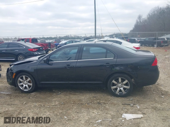 2010 Mercury Milan Premier with VIN 3MEHM0JA2AR647725, listed as a IAAI auction lot 41520840 with 236,123 mi miles and . Bid and sale history available at DreamBid. Image 14.