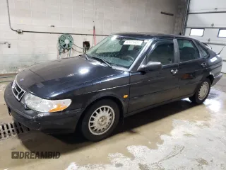 1996 Saab 900 z VIN YS3DD55B9T2035845, wystawiony jako Copart lot #82911604 z przebiegiem 110 077 mil mil oraz Szkody całkowita. Historia ofert i sprzedaży dostępna na DreamBid. Obrazek 1.