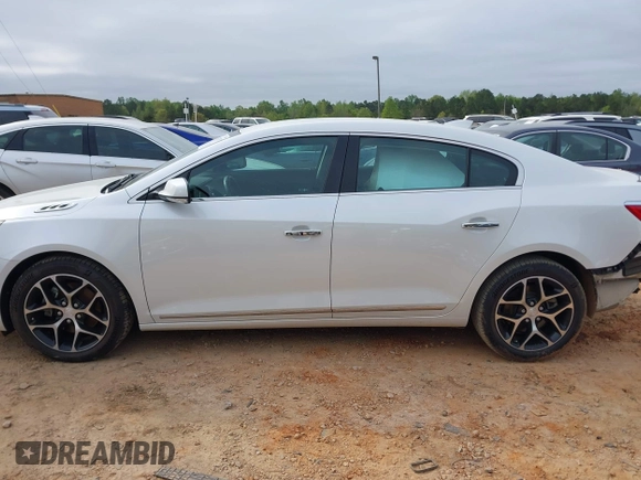 2016 Buick LaCrosse Sport Touring with VIN 1G4G45G39GF205576, listed as a IAAI auction lot 41972707 with 111,411 mi miles. Bid and sale history available at carsss.com. Image 15.
