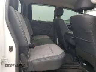 2021 Nissan Titan S z VIN 1N6AA1EE6MN517580, wystawiony jako Copart lot #86688904 z przebiegiem 56 660 mil mil oraz Czysty tytuł • Clean title. Historia ofert i sprzedaży dostępna na DreamBid. Obrazek 10.