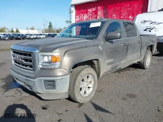 2015 GMC Sierra 1500 SLE with VIN 3GTU2UEC2FG309656, listed as a IAAI auction lot 41922877 with 194,339 mi miles. Bid and sale history available at carsss.com. Image 17.
