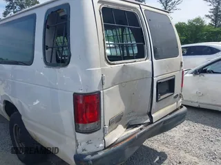 2008 Ford Econoline Passenger XL with VIN 1FBSS31L28DB06570, listed as a IAAI auction lot 42211661 with 339,623 mi miles and . Bid and sale history available at DreamBid. Image 6.
