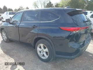 2023 Toyota Highlander L z VIN 5TDKDRBH8PS039060, wystawiony jako IAAI lot #41794375 z przebiegiem 47 745 mil mil oraz . Historia ofert i sprzedaży dostępna na DreamBid. Obrazek 3.