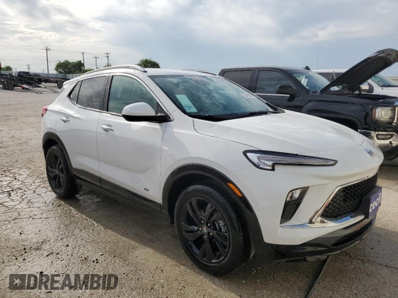 2025 Buick Encore GX Sport Touring с VIN KL4AMDSL1SB134184, выставлен на аукционе Copart как лот 53405055 с пробегом 25 миль миль и Чистый • Clean title. История ставок и продаж доступна на DreamBid. Изображение 4.