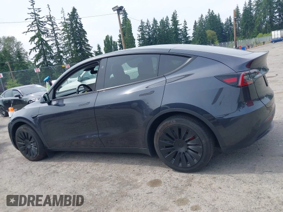 2024 Tesla Model Y с VIN 7SAYGDEDXRF054960, выставлен на аукционе IAAI как лот 42585098 с пробегом 17 703 миль миль и . История ставок и продаж доступна на DreamBid. Изображение 13.