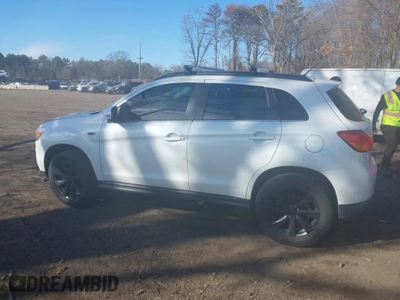 2015 Mitsubishi Outlander Sport 2.4 GT with VIN 4A4AR4AW2FE032859, listed as a IAAI auction lot 41688091 with 200,394 mi miles. Bid and sale history available at carsss.com. Image 14.