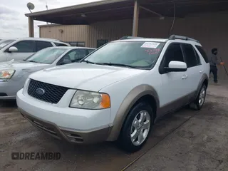 2005 Ford Freestyle SEL with VIN 1FMZK02115GA77767, listed as a IAAI auction lot 41717441 with 149,309 mi miles. Bid and sale history available at carsss.com. Image 2.