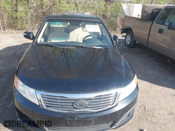 2010 Kia Optima LX with VIN KNAGG4A86A5391811, listed as a IAAI auction lot 41928441 with 152,385 mi miles. Bid and sale history available at carsss.com. Image 12.