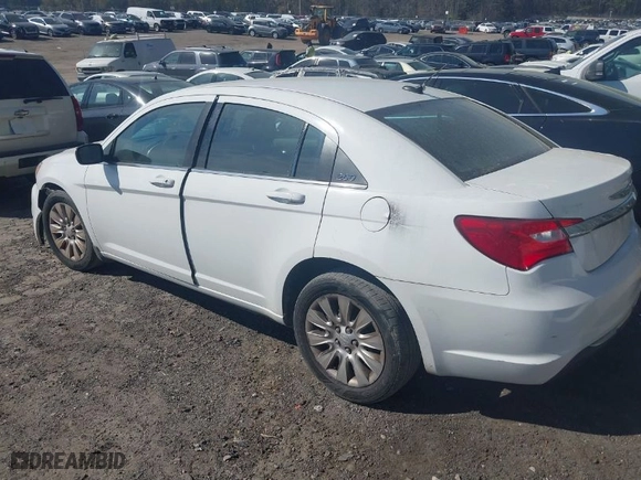 2014 Chrysler 200 LX with VIN 1C3CCBAB5EN207692, listed as a IAAI auction lot 41786255 with 180,538 mi miles. Bid and sale history available at carsss.com. Image 3.