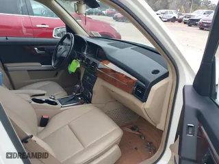 2012 Mercedes-Benz GLK-Class GLK 350 with VIN WDCGG8HB9CF829305, listed as a IAAI auction lot 40763290 with 111,239 mi miles. Bid and sale history available at carsss.com. Image 5.