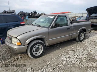 2000 GMC Sonoma with VIN 1GTCS1444Y8131309, listed as a Copart auction lot 46524975 with 156,218 mi miles and Salvage Title. Bid and sale history available at carsss.com. Image 1.