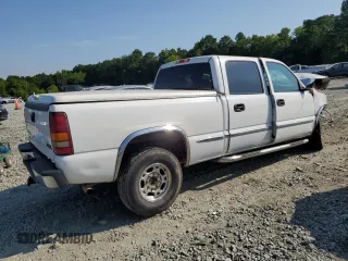 2002 GMC Sierra 1500HD SLE z VIN 1GTGC13U22F117864, wystawiony jako Copart lot #60396074 z przebiegiem Nie podano mil oraz Szkody całkowita. Historia ofert i sprzedaży dostępna na DreamBid. Obrazek 3.