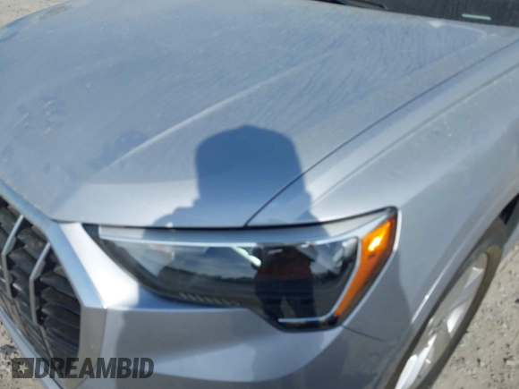 2020 Audi Q3 Premium with VIN WA1AECF36L1057823, listed as a IAAI auction lot 41912118 with 71,004 mi miles and . Bid and sale history available at DreamBid. Image 6.