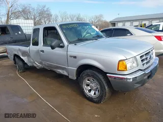 2002 Ford Ranger XL Fleet with VIN 1FTYR44V72PB54821, listed as a IAAI auction lot 41524321 with 92,585 mi miles. Bid and sale history available at carsss.com. Image 1.