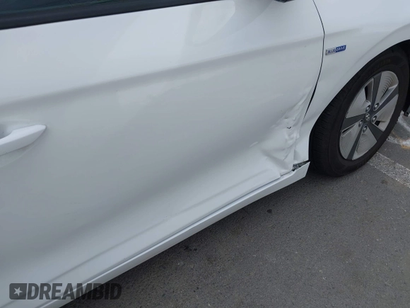 2019 Hyundai Ioniq Blue with VIN KMHC65LC5KU168562, listed as a IAAI auction lot 41500128 with 168,590 mi miles and . Bid and sale history available at DreamBid. Image 6.