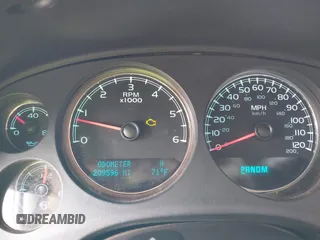 2009 Chevrolet Silverado 1500 with VIN 1GCEC39Y49Z189445, listed as a IAAI auction lot 41933868 with 209,596 mi miles and . Bid and sale history available at DreamBid. Image 7.