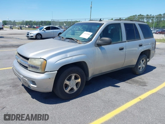 2006 Chevrolet TrailBlazer LS with VIN 1GNDS13S762123961, listed as a IAAI auction lot 42122088 with 241,349 mi miles and . Bid and sale history available at DreamBid. Image 2.