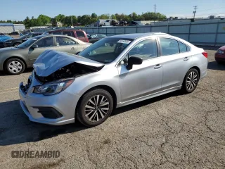 2018 Subaru Legacy z VIN 4S3BNAB67J3005309, wystawiony jako Copart lot #56160585 z przebiegiem 119 920 mil mil oraz Szkody całkowita. Historia ofert i sprzedaży dostępna na DreamBid. Obrazek 1.