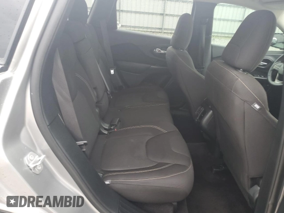 2017 Jeep Cherokee Latitude z VIN 1C4PJLCB6HW507679, wystawiony jako Copart lot #59638945 z przebiegiem 102 853 mil mil oraz Szkoda całkowita • Salvage title. Historia ofert i sprzedaży dostępna na DreamBid. Obrazek 11.