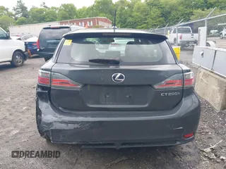 2011 Lexus CT 200h z VIN JTHKD5BH9B2033100, wystawiony jako IAAI lot #42333289 z przebiegiem 235 268 mil mil oraz . Historia ofert i sprzedaży dostępna na DreamBid. Obrazek 16.
