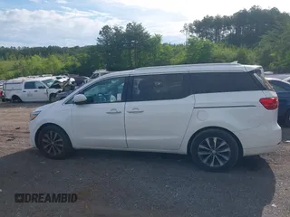 2016 Kia Sedona SX with VIN KNDMC5C12G6141461, listed as a IAAI auction lot 42200862 with 183,859 mi miles and . Bid and sale history available at carsss.com. Image 14.