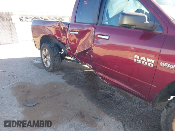 2017 Ram 1500 Outdoorsman z VIN 1C6RR7GT1HS677099, wystawiony jako IAAI lot #41796138 z przebiegiem 144 732 mil mil oraz . Historia ofert i sprzedaży dostępna na DreamBid. Obrazek 6.