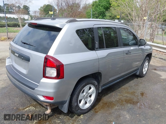 2017 Jeep Compass Sport with VIN 1C4NJCBA7HD163209, listed as a IAAI auction lot 41948738 with 116,352 mi miles and . Bid and sale history available at carsss.com. Image 4.