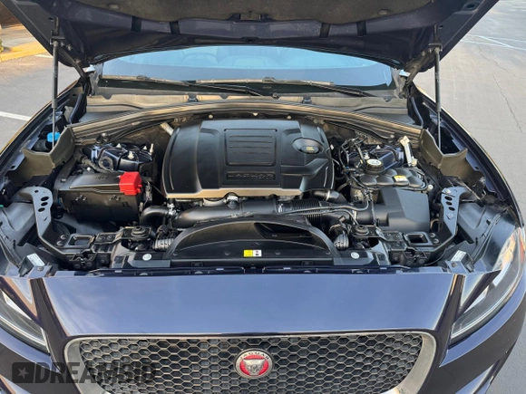 2018 Jaguar F-Pace 25t Premium с VIN SADCJ2FXXJA252431, выставлен на аукционе Copart как лот 62039175 с пробегом 50 286 миль миль и Списание • Salvage title. История ставок и продаж доступна на DreamBid. Изображение 7.